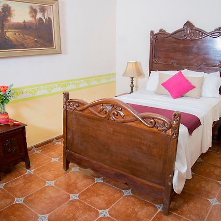 Casa De Las Columnas Merida Luaran gambar
