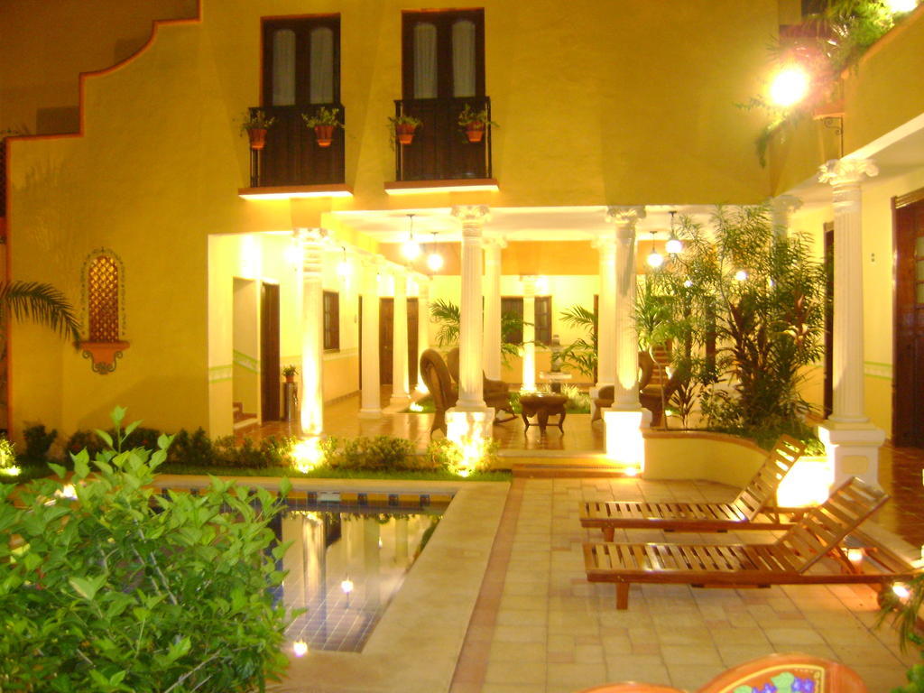 Casa De Las Columnas Merida Luaran gambar