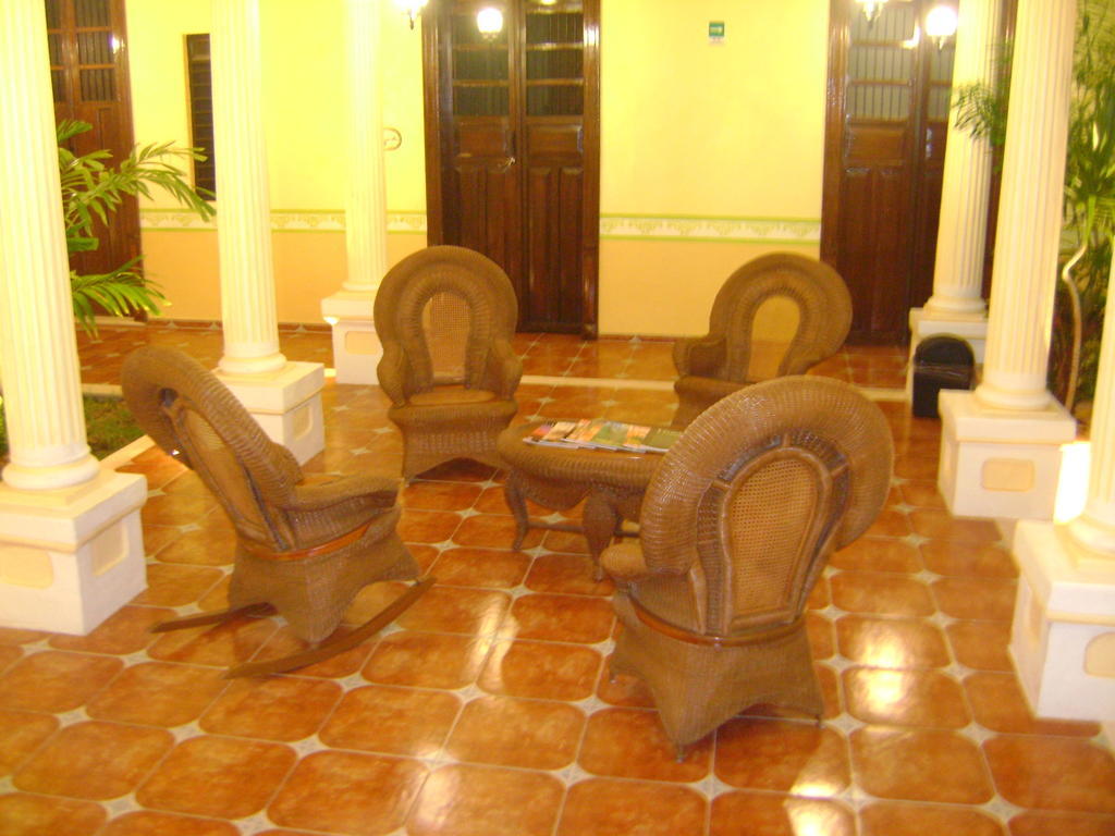 Casa De Las Columnas Merida Luaran gambar